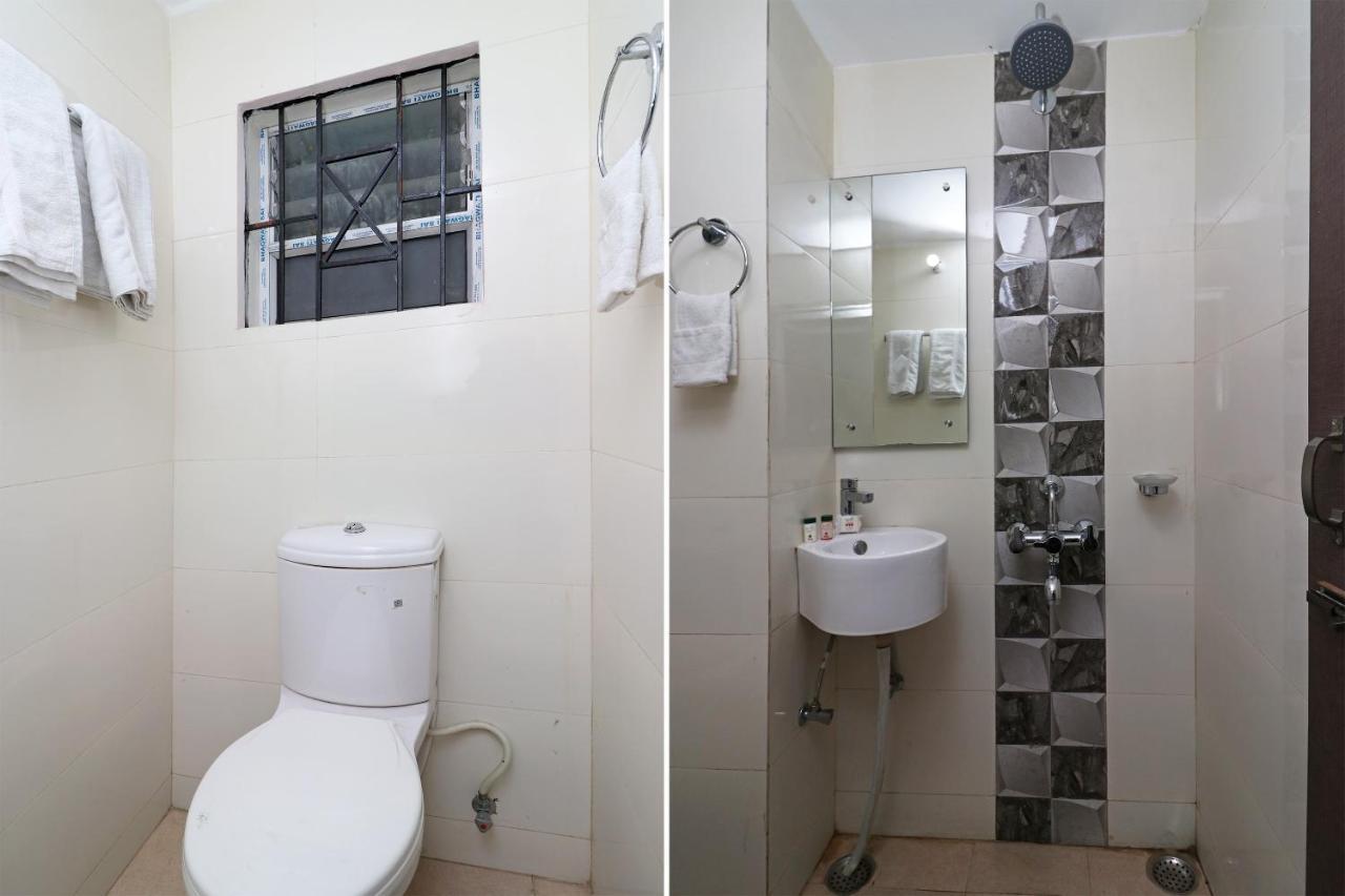 Oyo 11723 Hotel Barney Grand Guwahati Exteriör bild